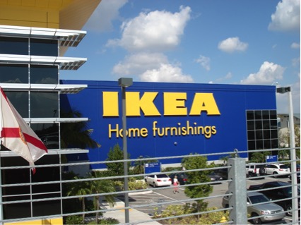 Falabella anunció las ubicaciones de las primeras dos tiendas IKEA en Chile